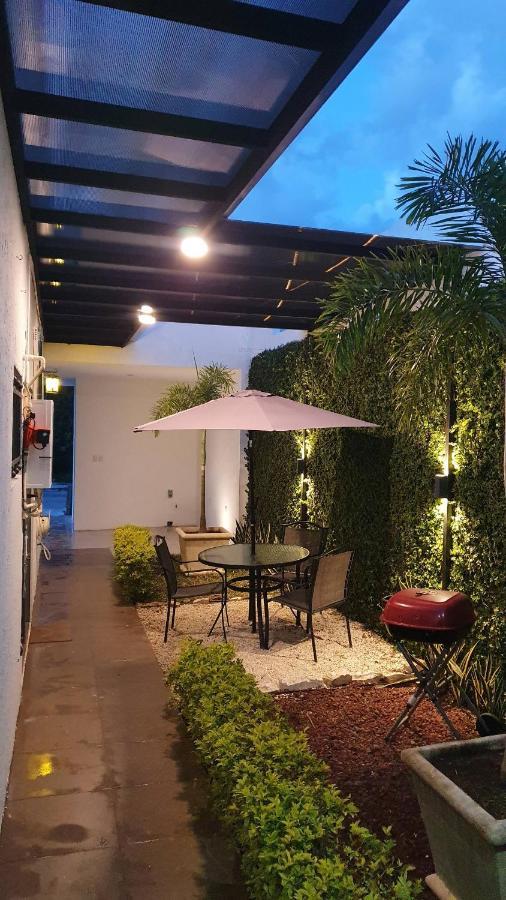 梅里达Casa Hector, Con Jacuzzi, Cerca Del Foro Gnp.别墅 外观 照片