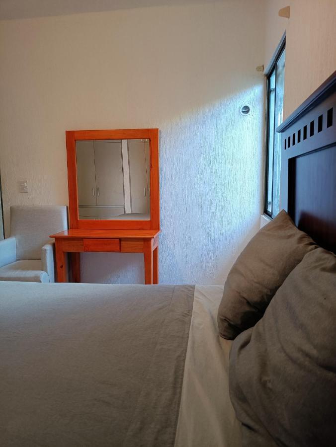 梅里达Casa Hector, Con Jacuzzi, Cerca Del Foro Gnp.别墅 外观 照片